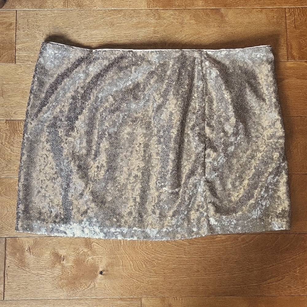 Women's Gap Sequin Gold Skirt, New with Tags, Size 18